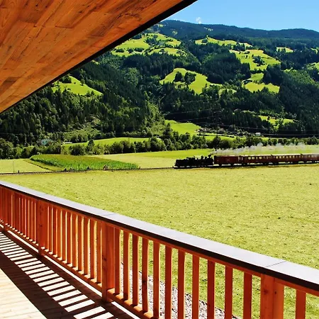 アパート Alpinliving.tirol